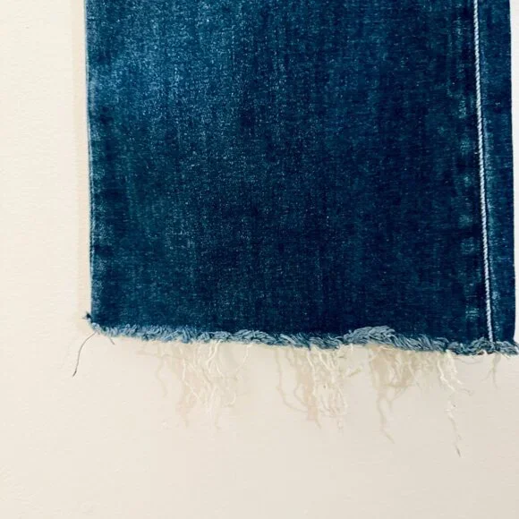 Paige Premium Denim High Rise Laurel Canyon Jeans — Dark Wash Slit Flare (W 24) - Picture 5 of 8